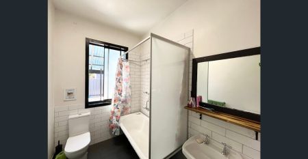 It's Easy, Living Here! - Photo 5