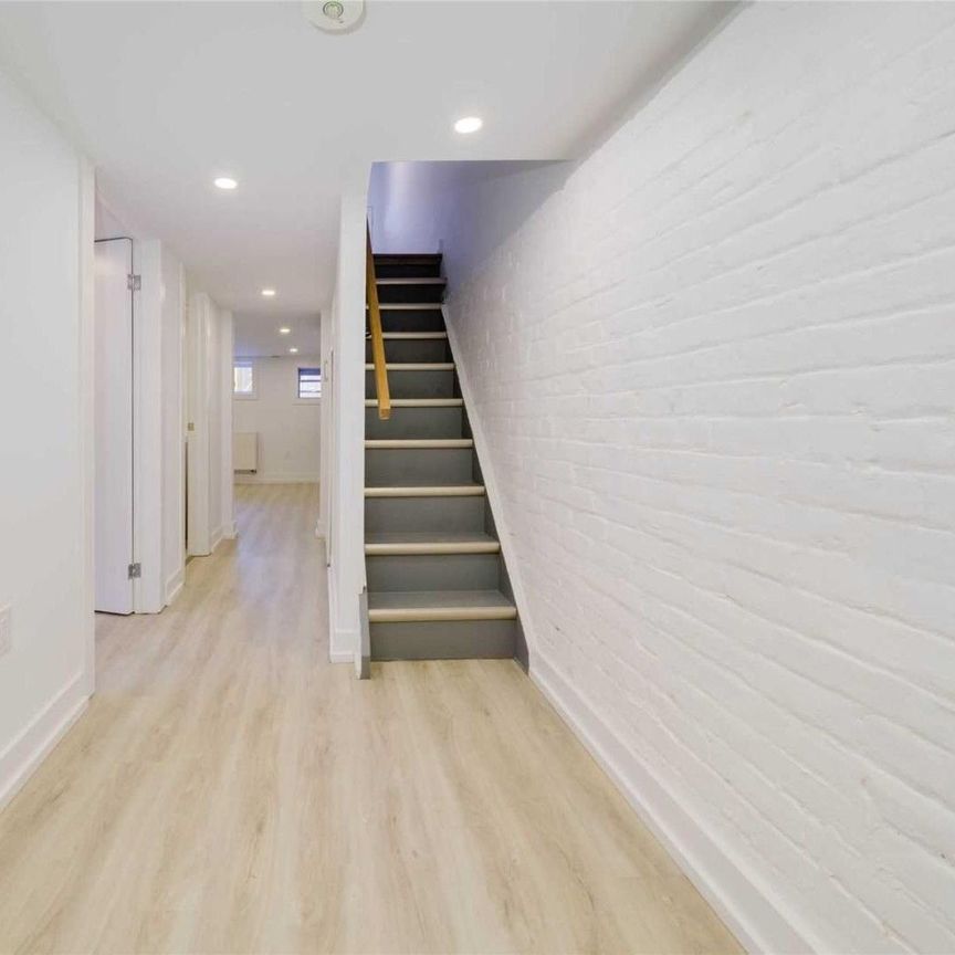 For Lease - 129 Curzon Street Unit# Lower, Toronto, Ontario - Photo 1