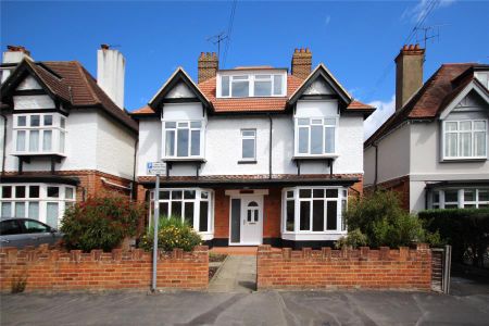 Kingsway, Woking, Surrey, GU21 - Photo 5