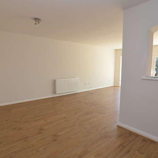 Old Farm Road East, Sidcup, DA15 - Photo 1