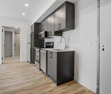 177 Armstrong Street, Hintonburg - Mechanicsville, Ottawa, ON - Photo 2