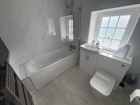 2 bedroom terraced house to rent - Photo 5