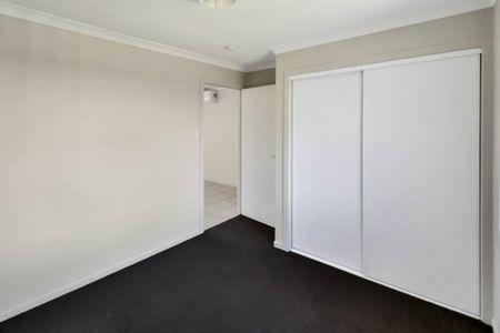 Air conditioned family home - Photo 4