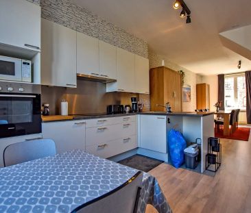 Gerenoveerd ruim duplexappartement (130m²) met 3 slaapkamers. - Foto 2