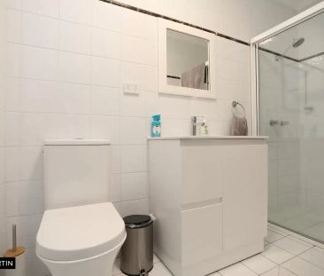 MGM MARTIN – TOP FLOOR 3-BEDROOM APARTMENT - Photo 6