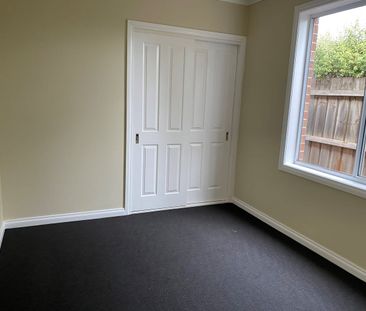 PRIME LOCATION - Photo 2