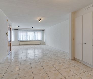 Ruim gelijkvloers app.(2slpk) met garage in Lichtaart - Photo 5