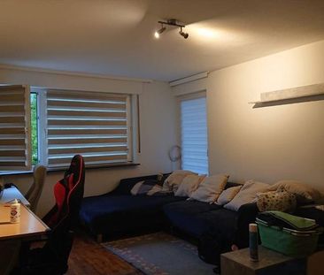 Schöne 2-Raum-Wohnung mit EBK und Balkon in Reutlingen - Photo 1