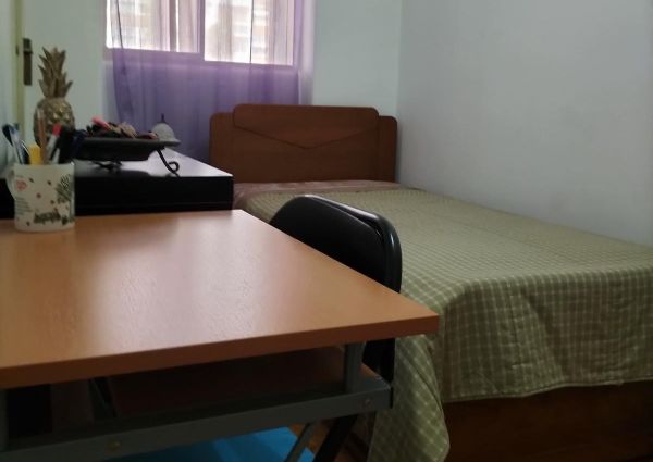 Quarto solteiro em Lisboa a estudante