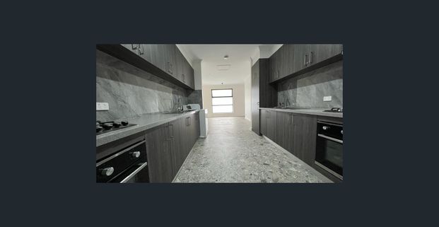 5 STAR ULTRA MODERN LUXURY STUDIO APARTMENT WITH PRIVATE COURTYARD!!! - Photo 1