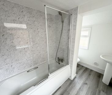 Walton Road, Lowestoft - Photo 3