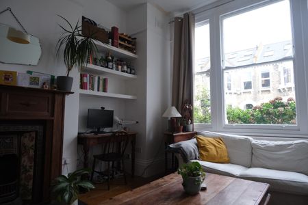 2 Bed Flat, Beechdale Road, SW2 - Photo 3