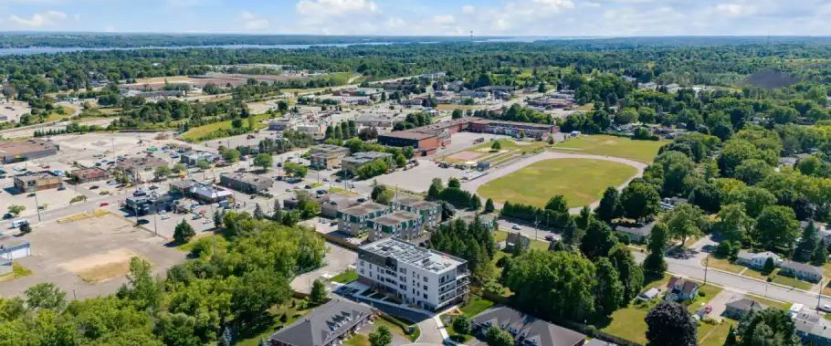 The Enclave | 125 Steacy Gardens, Brockville - Photo 1