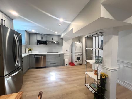 For Lease - 45 Lillooet Crescent, Richmond Hill, Ontario - Photo 4