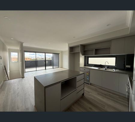 39 Amazing Boulevard, Fraser Rise, Vic 3336 - Photo 4