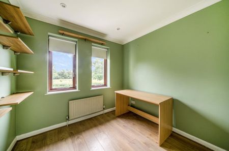 4 bedroom terraced house to rent - Photo 5