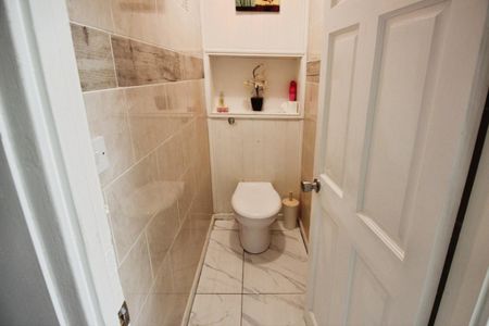 1 bedroom House To Let - Photo 5