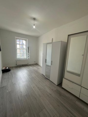 3 Bed Flat, High Road, N17 - Photo 2