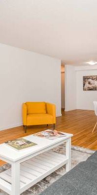 Kitsilano-Character-Private-BIG BALCONY-Wood floors-DISHWASHER -BRIGHT - Photo 1