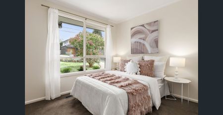 Upgraded Single-Level Home in a Peaceful Court Location - Photo 4