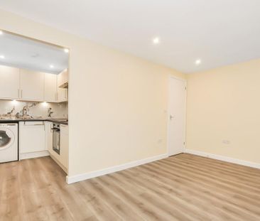 Studio to rent - Photo 5