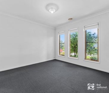 Stylish and Spacious 4-Bedroom Family Home in Aintree - Photo 5