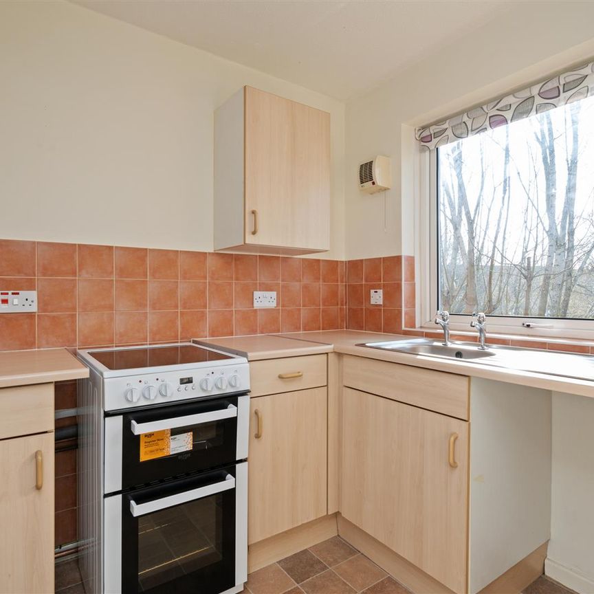 2 bed apartment to rent in Warwick Road, Solihull, B92 - Photo 1