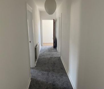 4 bedroom flat to rent - Photo 6
