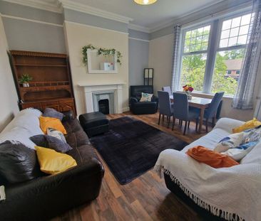 1 bedroom in a flat share to rent - Photo 1