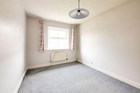 3 bedroom detached house to rent - Photo 3