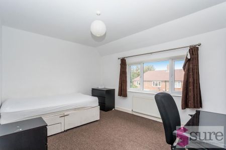 1 bedroom in a house share to rent - Photo 4