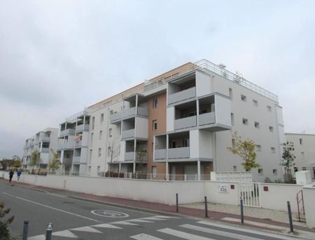 SANS FRAIS D'AGENCE - NI GARANT- APPARTEMENT T3 A BRUGES - Photo 2