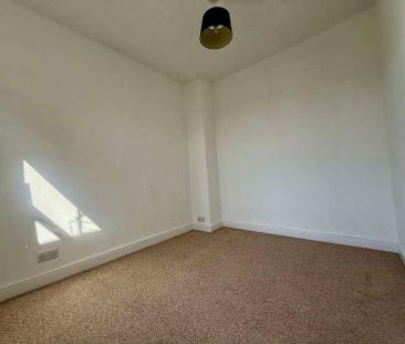 Church Lane, Romiley, SK6 - Photo 5