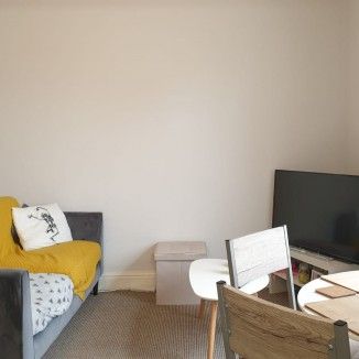 2 Bed - Cross Street â€“ 2 Bed - Photo 1