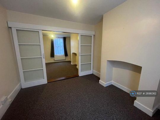 2 bedroom terraced house to rent - Photo 1