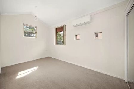 Newly updated split-level home in Inner West pocket - Photo 2