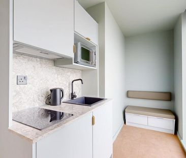 Studio to rent - Photo 1