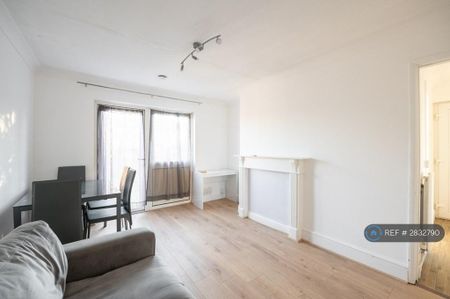 1 bedroom flat to rent - Photo 4