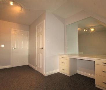 3 bedroom semi-detached house to rent - Photo 6