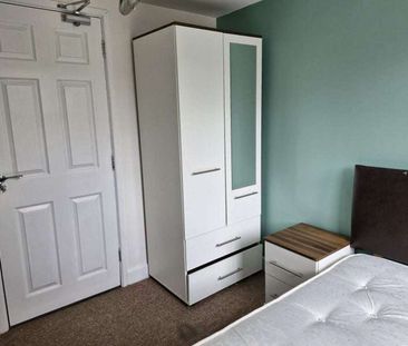 OX Living is proud to present this high-quality 7-bedroom co-living... - Photo 4