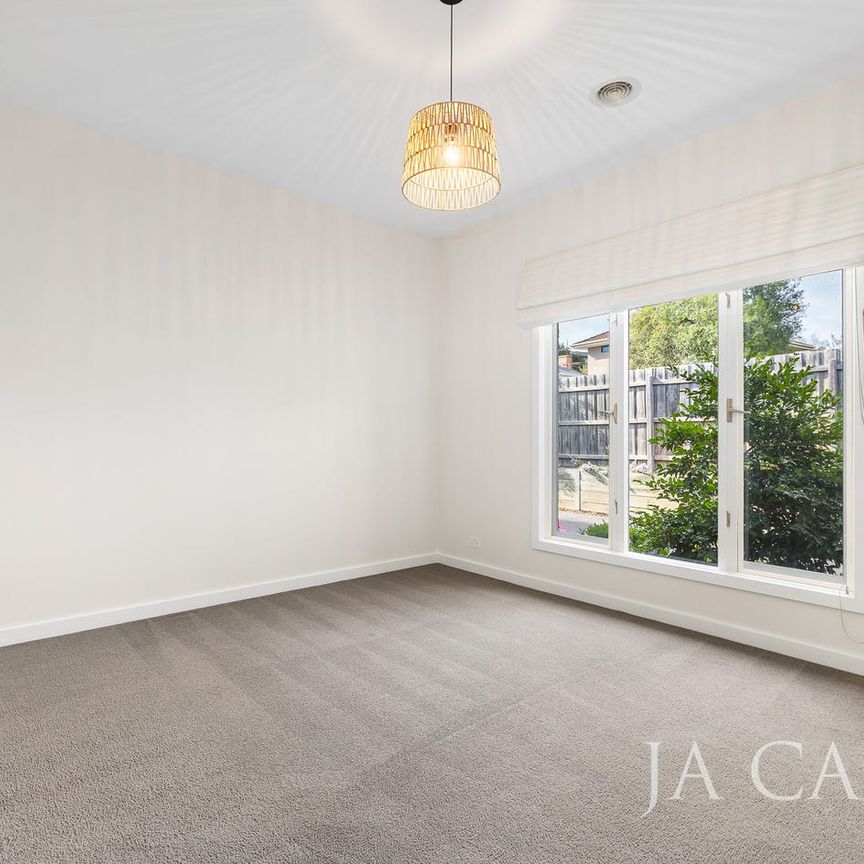 STYLISH AS NEW VILLA UNIT! - Photo 1