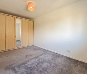 3 bed terraced house to rent in 102, Foliejohn Way, Maidenhead, Ber... - Photo 4
