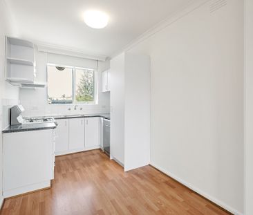 8/50 Liddiard Street, Hawthorn, VIC, 3122 - Photo 4