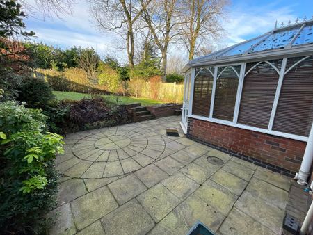 4 bedroom to let - Photo 3