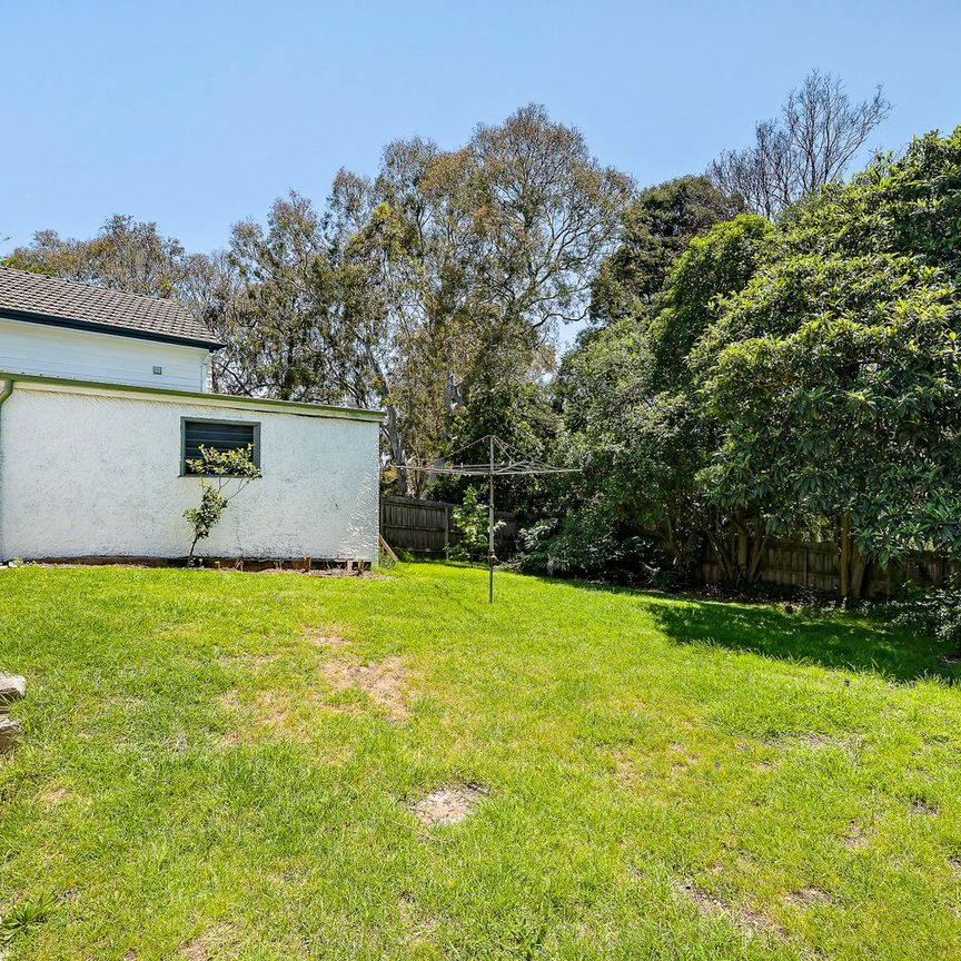 51 Spruzen Avenue, Kew East VIC 3102 - Photo 1