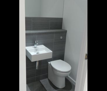 2 Bed Flat, Craven Street, CV5 - Photo 3