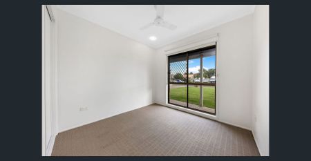 Recently Renovated home in the heart of Maroochydore! - Photo 2