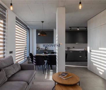 De inchiriat: Penthouse cu 3 camere - Fotografie 4