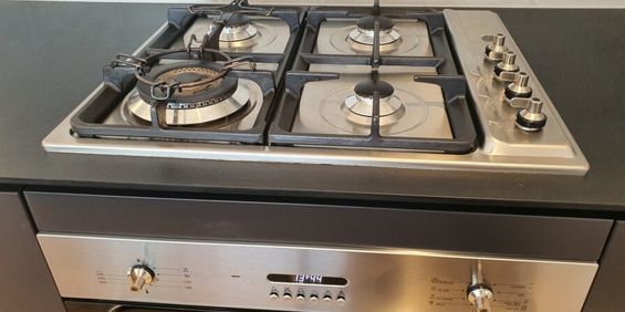 Unfurnished, Ground Floor 2 Bedroom Apartment - walk to schools, bars/cafes, public transport and the Brisbane River - Photo 3