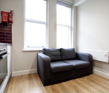 Studio to rent - Photo 1